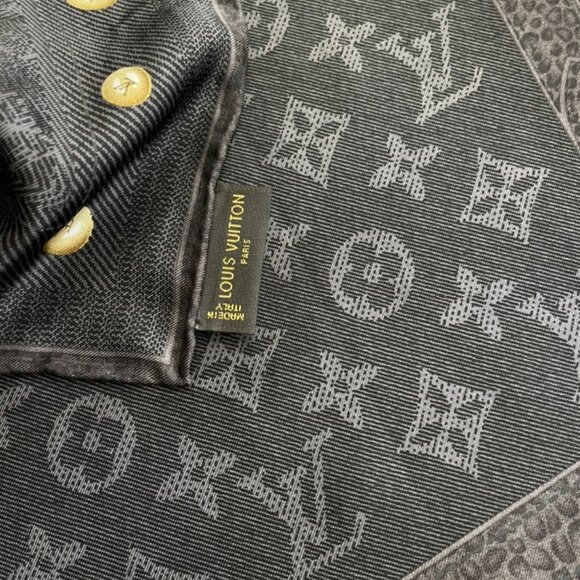 New Louis Vuitton Scarf Monogram Denim Blask Gray Square Silk Wrap - Picture 6 of 16